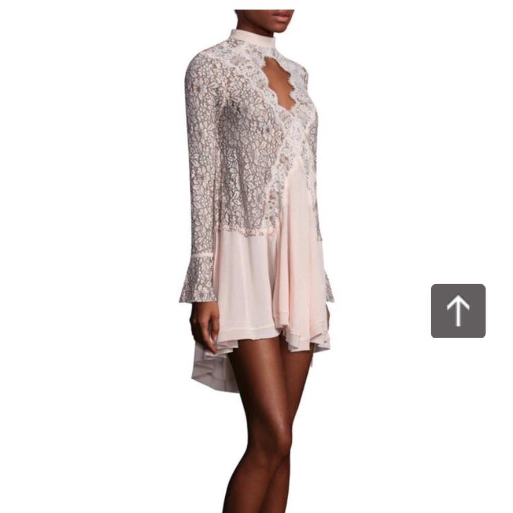 🔥🆕NWT Free People tell tale keyhole tunic🔥